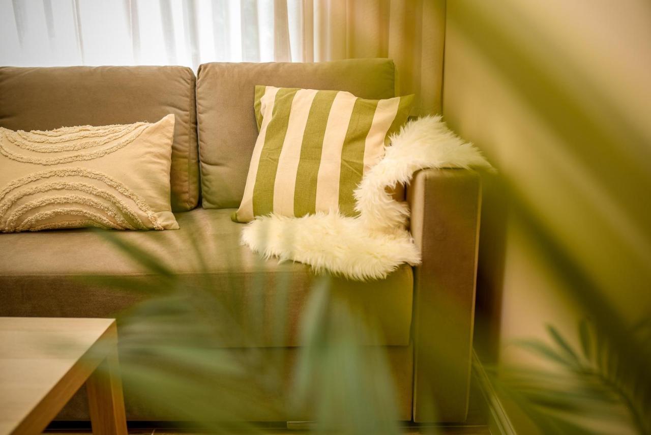 Green Leafy Brasov - Ideal 2 Bedroom Apartment Exterior photo